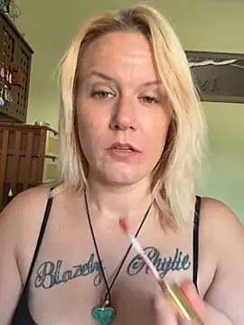 RhondaRump online show from September 23, 2:09 pm