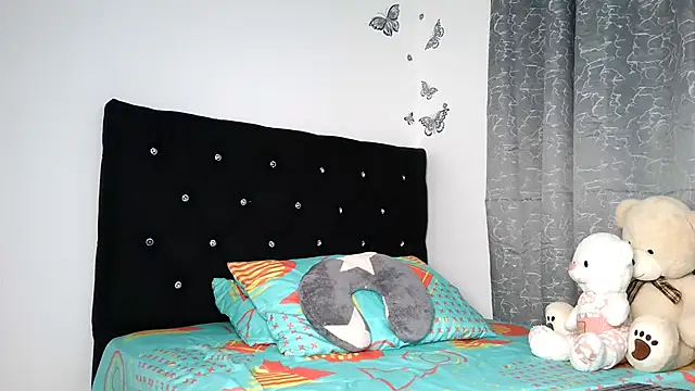 abella-lemus online show from December 4, 1:48 am