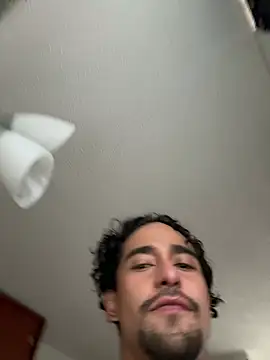 Oliver 11Ed online show from April 6, 10:00 pm