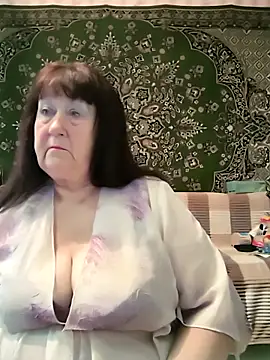 CrystalLime6411 online show from April 12, 11:15 am