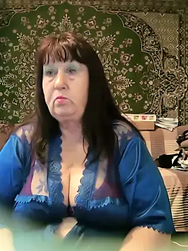 CrystalLime6411 online show from April 19, 11:53 am