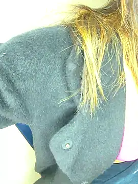 Snapshot of sexy-sukriti chatting on January 7, 12:51 pm sexy-sukriti online show from January 7, 12:51 pm