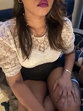 Snapshot of sexy-sukriti chatting on February 9, 3:49 pm sexy-sukriti online show from February 9, 3:49 pm