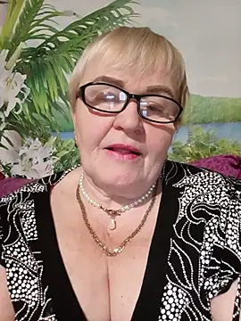 VioletSweet5566 online show from November 9, 6:17 pm