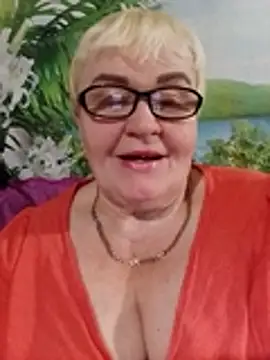 VioletSweet5566 online show from November 26, 11:50 pm