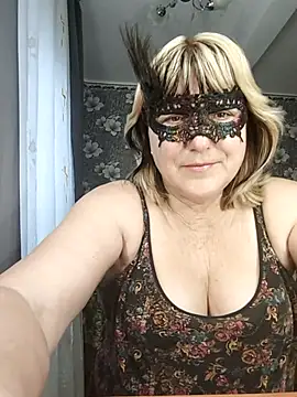 AliceGold5231 online show from April 11, 5:23 am