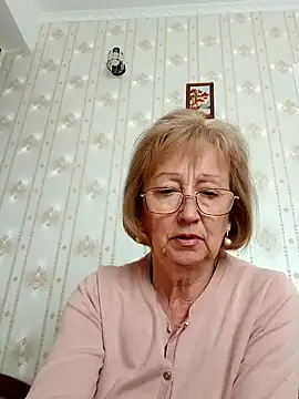 AlikaSwan5821 online show from September 28, 1:05 pm