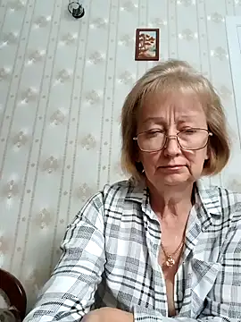 AlikaSwan5821 online show from October 4, 1:42 pm