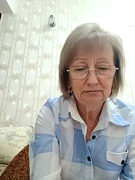 AlikaSwan5821 online show from October 13, 6:41 pm