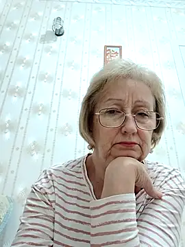 AlikaSwan5821 online show from November 11, 8:31 pm