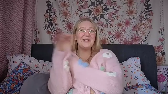 Daisyxoxo  online show from November 24, 9:53 am