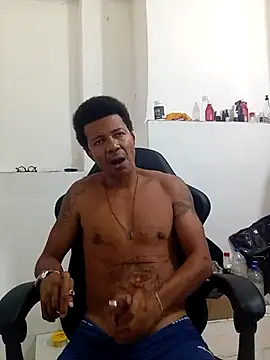 moreno25centimetro online show from January 17, 4:00 pm