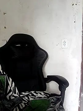 moreno25centimetro online show from April 23, 1:13 pm