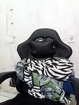 moreno25centimetro online show from April 25, 1:41 am