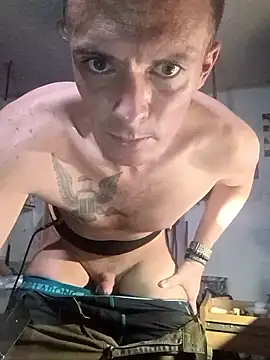 RichardW online show from February 8, 5:22 am