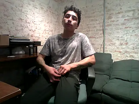 Snapshot of Molly_Erik chatting on March 2, 3:20 am Molly Erik online show from March 2, 3:20 am