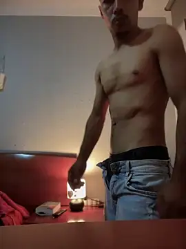 Snapshot of alberto5987 chatting on October 3, 6:27 pm alberto5987 online show from October 3, 6:27 pm