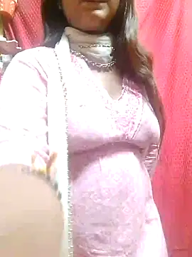 Snapshot of Babe_Doll04 chatting on October 20, 11:21 am Babe Doll04 online show from October 20, 11:21 am