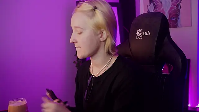 CinBellamy online show from September 18, 6:04 am