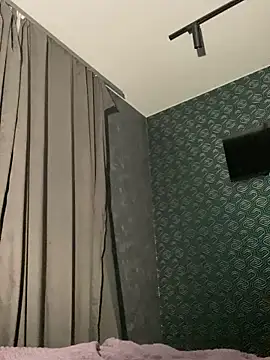 FavoriteKira online show from November 14, 7:01 pm