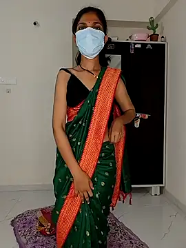 Snapshot of Shivani2002 chatting on May 17, 3:52 pm Shivani2002 online show from May 17, 3:52 pm