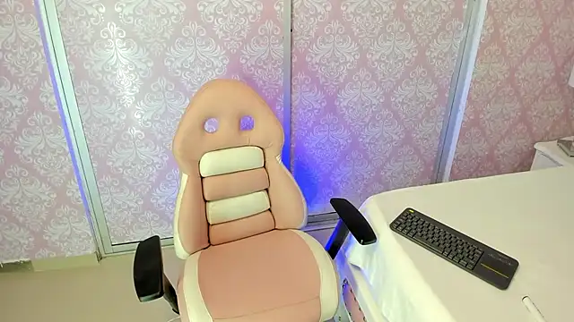 Ailee naughty online show from November 13, 3:05 am