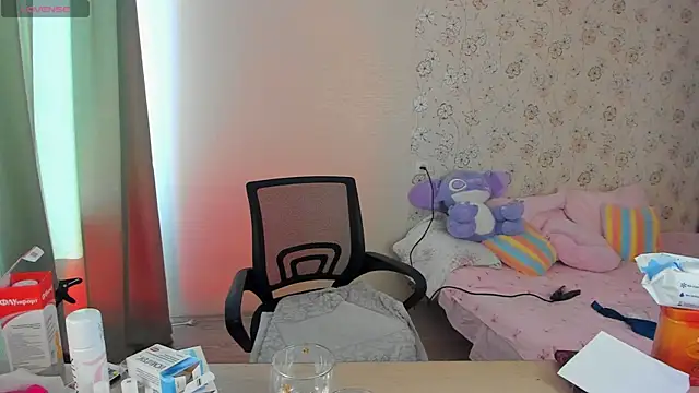 Alice next door online show from April 17, 10:51 am