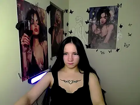 Em7MaA online show from October 18, 7:14 pm