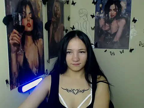 Em7MaA online show from October 27, 7:12 am