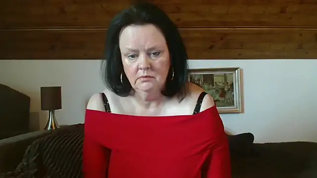 Snapshot of TiffanyMature chatting on October 15, 8:36 am TiffanyMature online show from October 15, 8:36 am