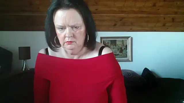 Snapshot of TiffanyMature chatting on October 19, 3:12 pm TiffanyMature online show from October 19, 3:12 pm