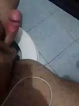 Snapshot of Faical06 chatting on September 28, 3:28 pm Faical06 online show from September 28, 3:28 pm