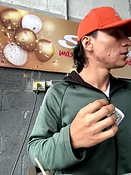 Snapshot of AlexanderHall chatting on October 8, 4:15 pm AlexanderHall online show from October 8, 4:15 pm