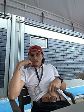 Snapshot of AlexanderHall chatting on October 14, 9:59 pm AlexanderHall online show from October 14, 9:59 pm