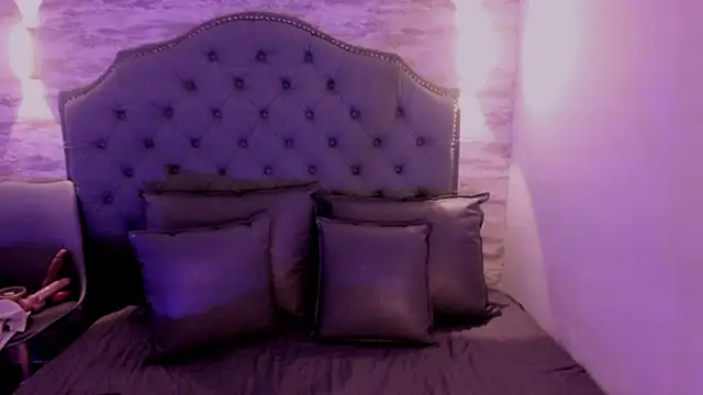 Snapshot of ValeriaJulio_ chatting on October 5, 12:36 pm ValeriaJulio online show from October 5, 12:36 pm