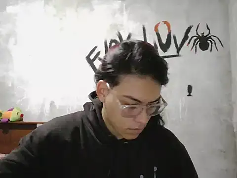 dirty model online show from March 23, 11:14 am