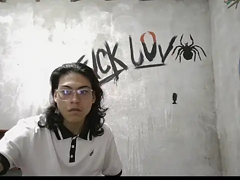 dirty model online show from April 7, 7:31 am