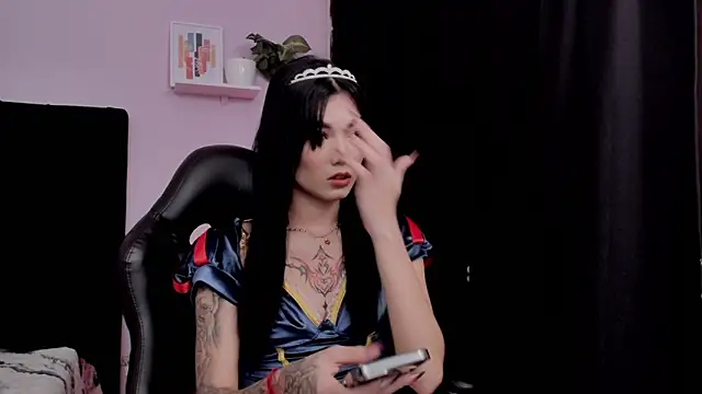 emmabridgerton online show from November 10, 9:03 pm