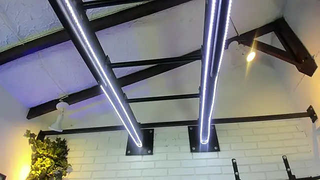 ItaloMoore online show from November 6, 11:22 am