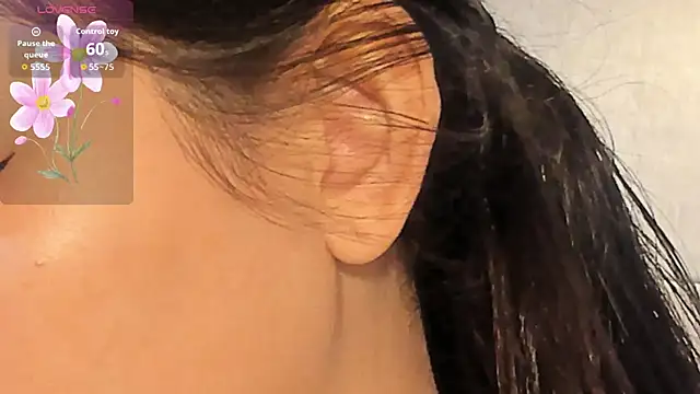 VioletHilton online show from October 27, 7:29 pm