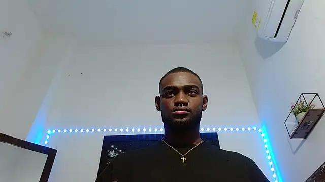 eebony stallion online show from October 10, 3:16 am