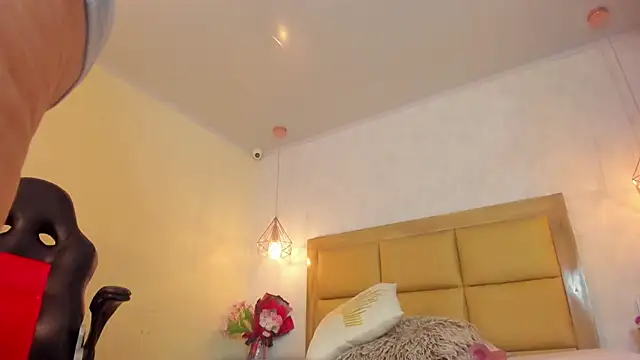 MELISSAROUGE online show from April 22, 7:37 pm