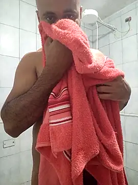 reisloko online show from October 31, 10:11 pm