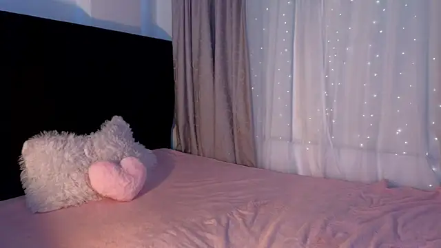 LunaVelvet777 online show from March 30, 5:58 pm