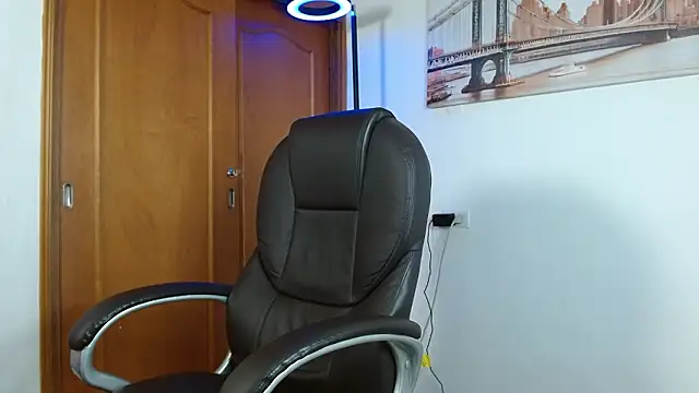 Dash Bukoski online show from March 4, 1:39 pm