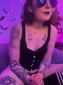 mistressannafoxx online show from March 6, 1:02 am