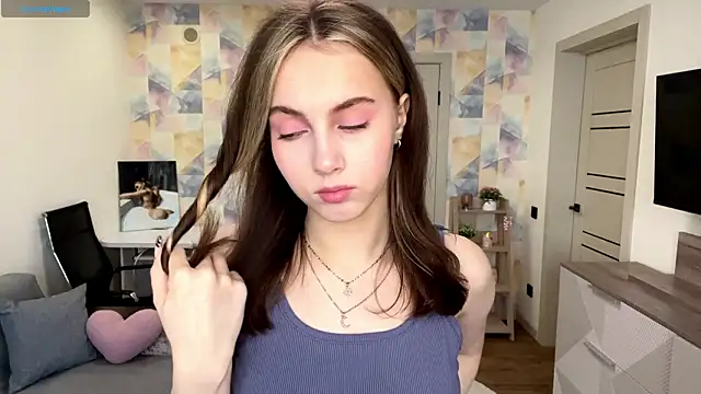 NylaNadler online show from February 21, 6:03 am