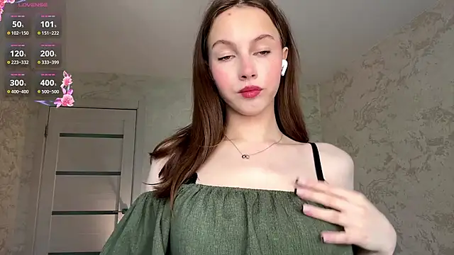 Snapshot of NylaNadler chatting on July 24, 6:11 am NylaNadler online show from July 24, 6:11 am