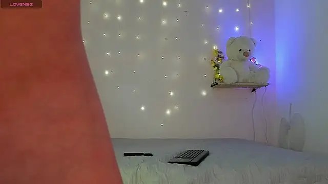 Snapshot of Im_letty chatting on April 2, 8:39 pm Im letty online show from April 2, 8:39 pm