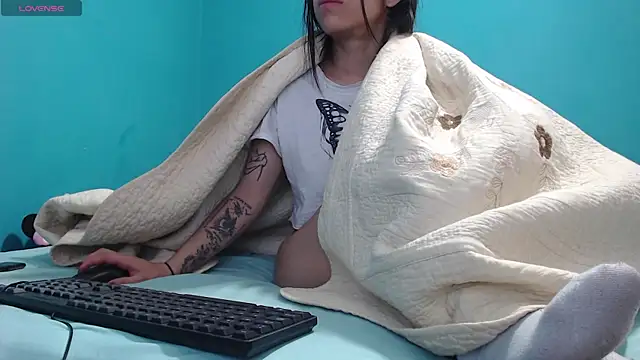 Snapshot of toxic_sweet_ chatting on September 25, 9:46 am toxic sweet  online show from September 25, 9:46 am